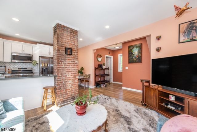 50 Jefferson Ave all, Hasbrouck Heights Boro, NJ 07604