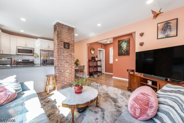 50 Jefferson Ave all, Hasbrouck Heights Boro, NJ 07604