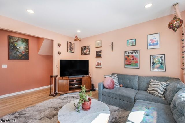 50 Jefferson Ave all, Hasbrouck Heights Boro, NJ 07604