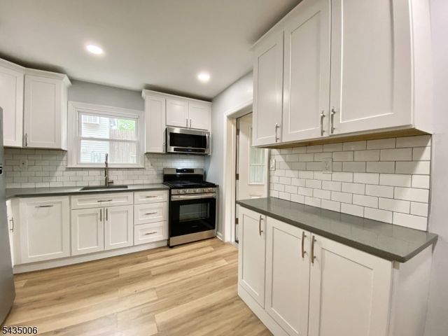 50 Jefferson Ave all, Hasbrouck Heights Boro, NJ 07604