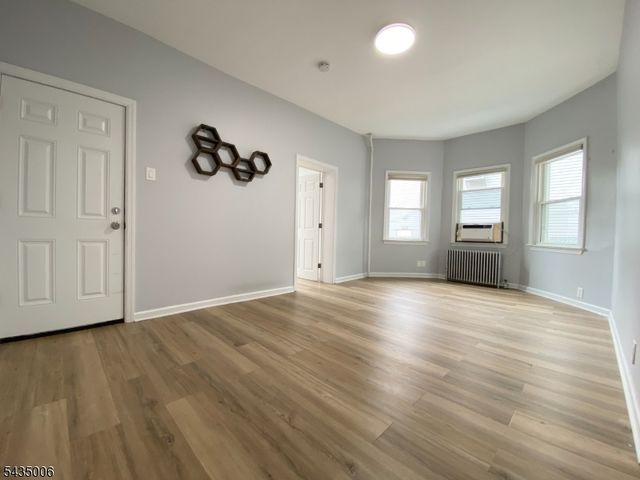 50 Jefferson Ave all, Hasbrouck Heights Boro, NJ 07604
