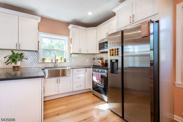 50 Jefferson Ave all, Hasbrouck Heights Boro, NJ 07604