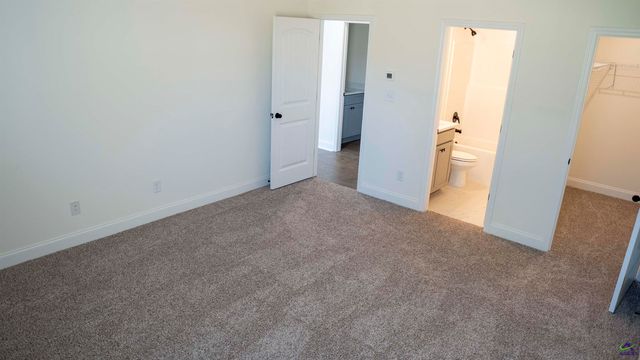 308 Garnet Drive, Bonaire, GA 31005