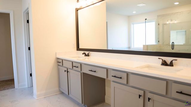 308 Garnet Drive, Bonaire, GA 31005