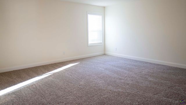 308 Garnet Drive, Bonaire, GA 31005