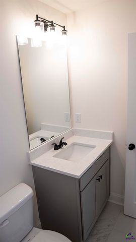 308 Garnet Drive, Bonaire, GA 31005