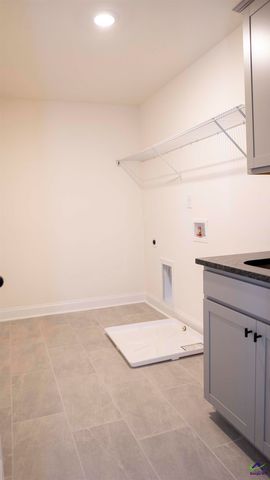 308 Garnet Drive, Bonaire, GA 31005
