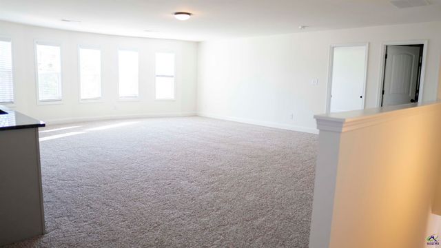 308 Garnet Drive, Bonaire, GA 31005