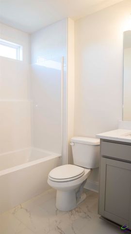 308 Garnet Drive, Bonaire, GA 31005