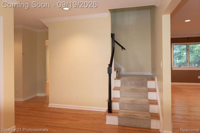 912 S Glenhurst Drive, Birmingham, MI 48009