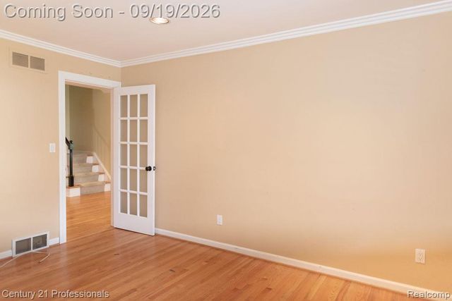 912 S Glenhurst Drive, Birmingham, MI 48009
