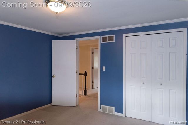 912 S Glenhurst Drive, Birmingham, MI 48009