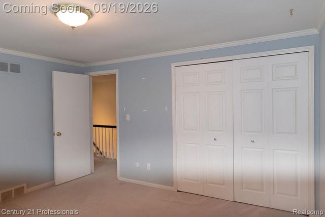 912 S Glenhurst Drive, Birmingham, MI 48009