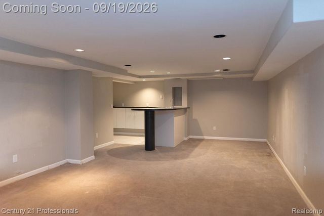 912 S Glenhurst Drive, Birmingham, MI 48009