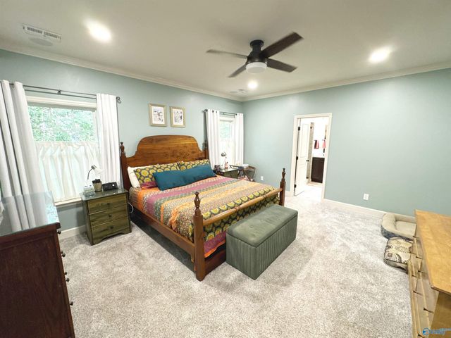 2709 Thornton Circle, Huntsville, AL 35801