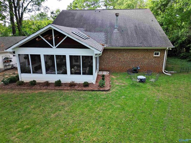 2709 Thornton Circle, Huntsville, AL 35801