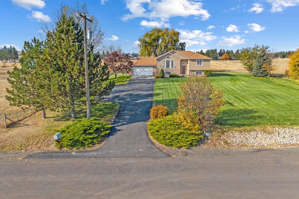 908 S Fairchild St, Medical Lake, WA 99022 photo 4