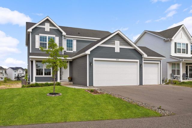 9850 Glacial Valley Road N, Woodbury, MN 55129