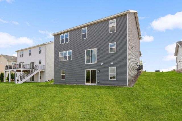 9850 Glacial Valley Road N, Woodbury, MN 55129