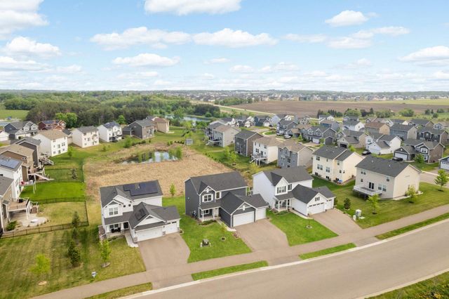 9850 Glacial Valley Road N, Woodbury, MN 55129