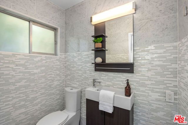 827 Bay Street 5, Santa Monica, CA 90405
