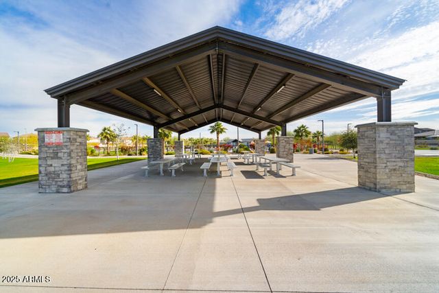 8849 W OREGON Avenue, Glendale, AZ 85305