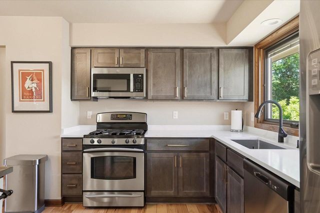 6085 Trail Ridge DRIVE, Greendale, WI 53129