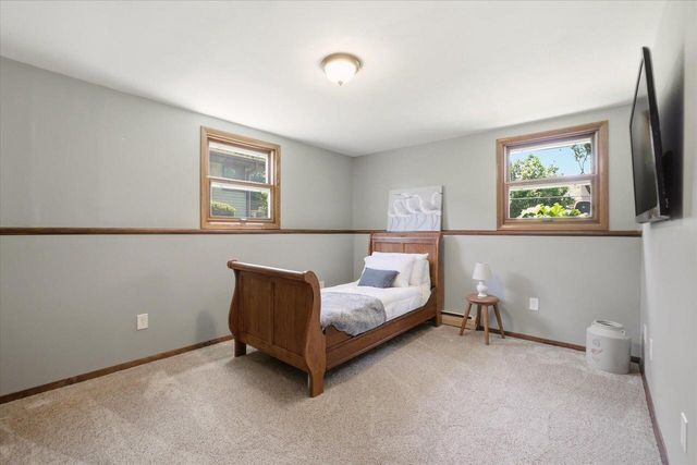 6085 Trail Ridge DRIVE, Greendale, WI 53129