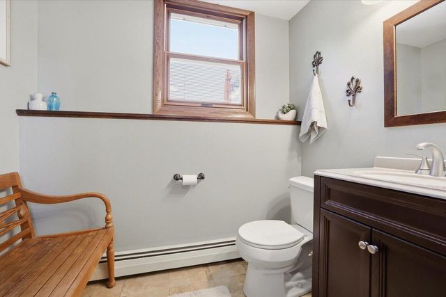 6085 Trail Ridge DRIVE, Greendale, WI 53129