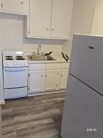 301 Avondale Street 28, Houston, TX 77006