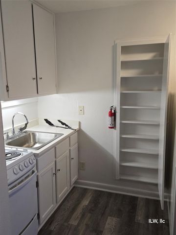 301 Avondale Street 28, Houston, TX 77006