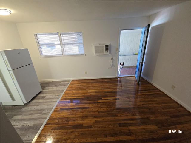 301 Avondale Street 28, Houston, TX 77006