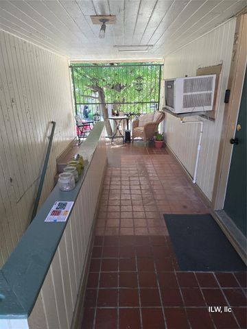 301 Avondale Street 28, Houston, TX 77006