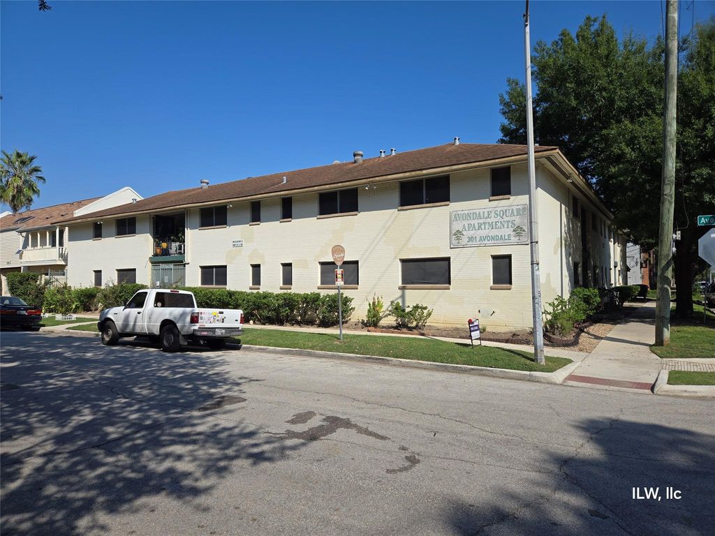 301 Avondale Street 28, Houston, TX 77006
