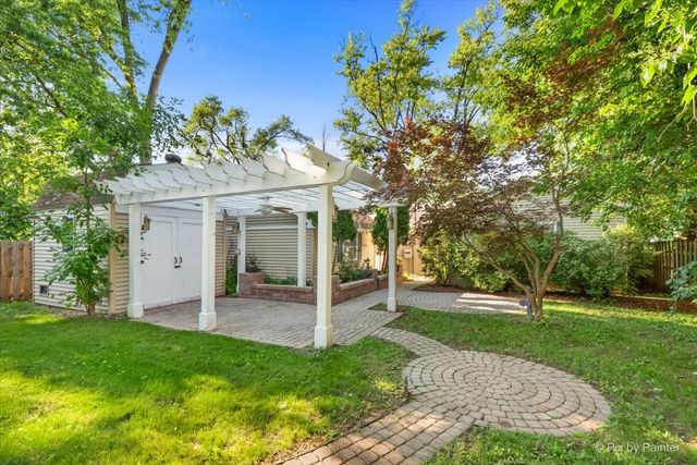 116 Deer Path Road, Lake In The Hills, IL 60156