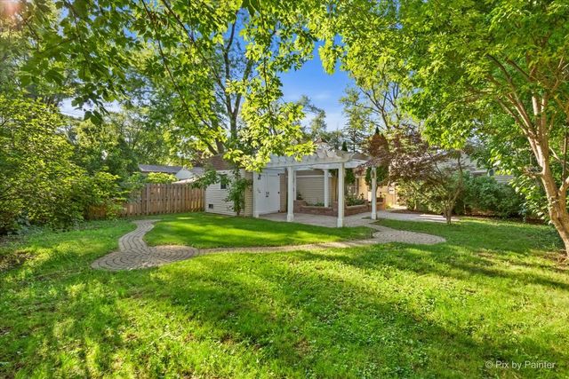 116 Deer Path Road, Lake In The Hills, IL 60156