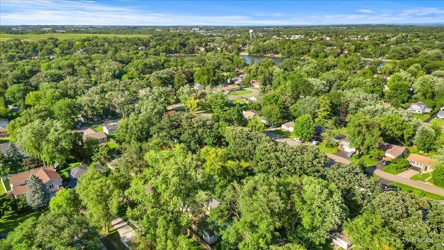 116 Deer Path Road, Lake In The Hills, IL 60156