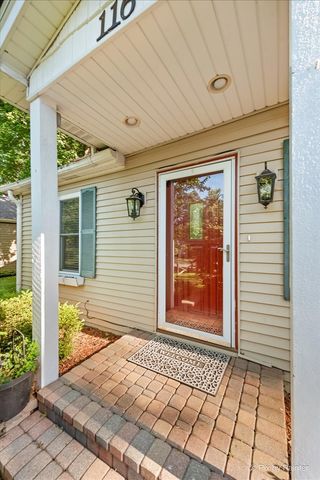 116 Deer Path Road, Lake In The Hills, IL 60156
