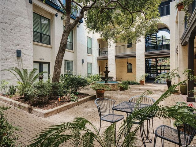 221 Lexington Ave Apt 104, San Antonio, TX 78215