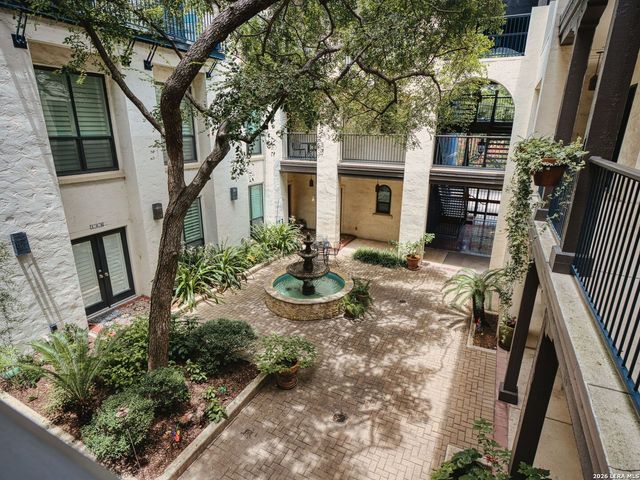 221 Lexington Ave Apt 104, San Antonio, TX 78215