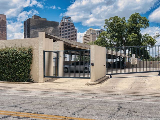 221 Lexington Ave Apt 104, San Antonio, TX 78215