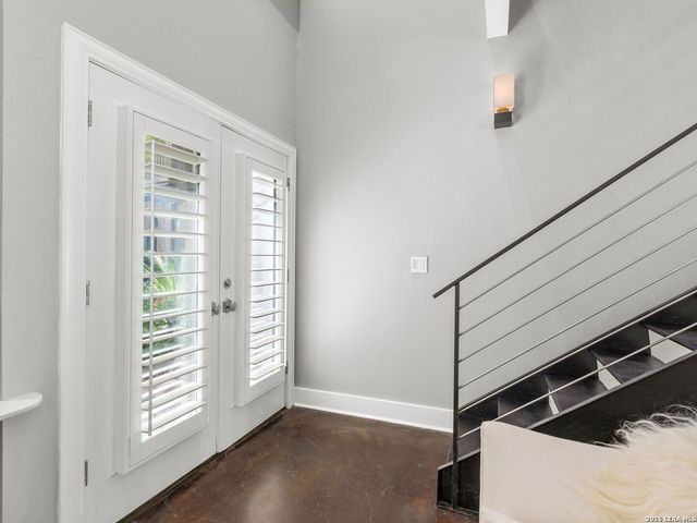 221 Lexington Ave Apt 104, San Antonio, TX 78215