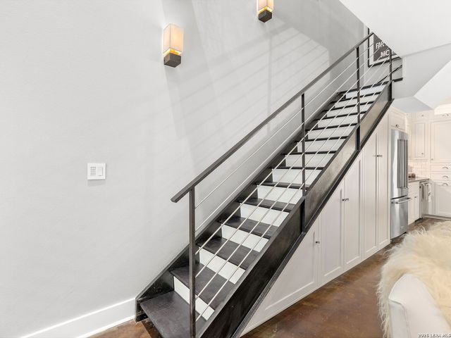 221 Lexington Ave Apt 104, San Antonio, TX 78215