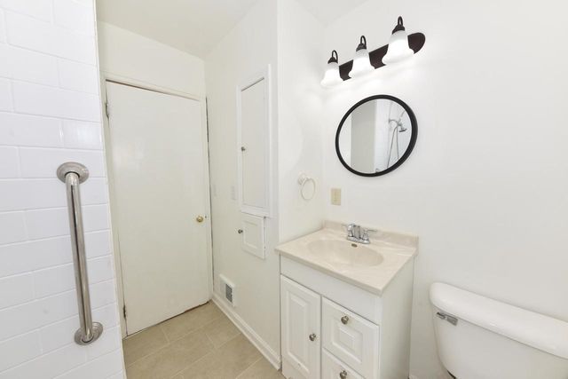 9007 W Greenfield AVENUE, West Allis, WI 53214