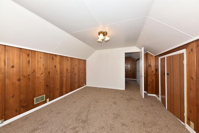 9007 W Greenfield AVENUE, West Allis, WI 53214