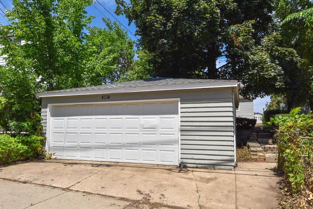 9007 W Greenfield AVENUE, West Allis, WI 53214