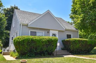 9007 W Greenfield AVENUE, West Allis, WI 53214