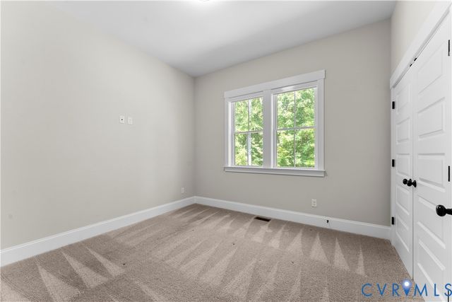 17006 Shoreland Dr, Moseley, VA 23120