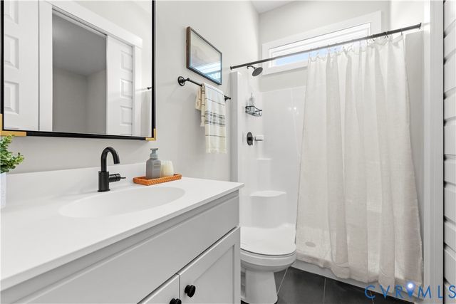 17006 Shoreland Dr, Moseley, VA 23120