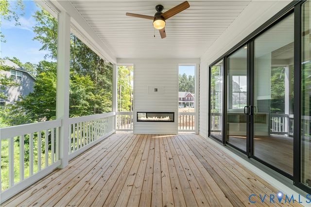 17006 Shoreland Dr, Moseley, VA 23120